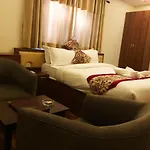 Hotel Attic Empire