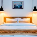 Nexus Inn- The Aparthotel