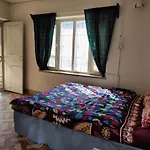 Laughing Buddha Guest House & Villa