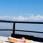 Hotel Mountain Mirror