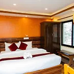 Hotel Everest Regency