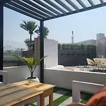 Square Hotel