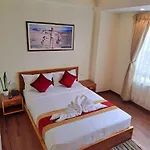 Rodeos Inn