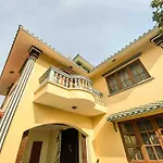 Cheerful 5-Bedroom Villa With Garden And Views