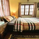 Cheerful 5-Bedroom Villa With Garden And Views