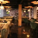 Hotel Mustang Holiday Inn