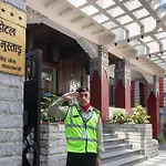 Hotel Lo Mustang