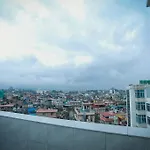 Penthouse Griha, Lazimpat