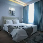 Penthouse Griha, Lazimpat