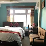 Hotel Discovery Inn