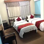 Hotel Discovery Inn