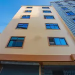 Oyo 273 Hotel Rara Palace