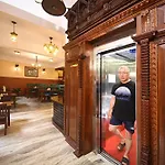 Tibet Boutique Hotel