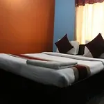 Oyo 381 Hotel Pashupati Plaza
