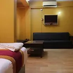Oyo 381 Hotel Pashupati Plaza