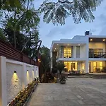 Hotel Royal Villa