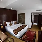 Maya Manor Boutique Hotel
