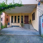 Oyo 109 Kathmandu Embassy Hotel