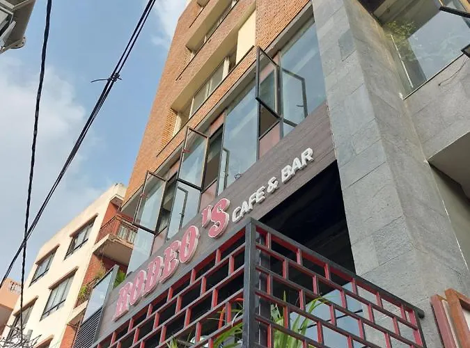 Rodeos Inn