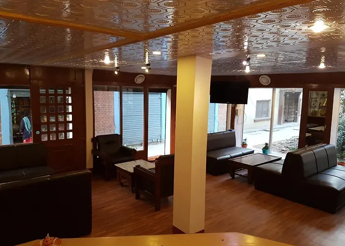 Hotel Triratna