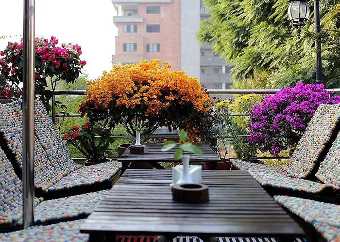 Shangrila Boutique Hotel