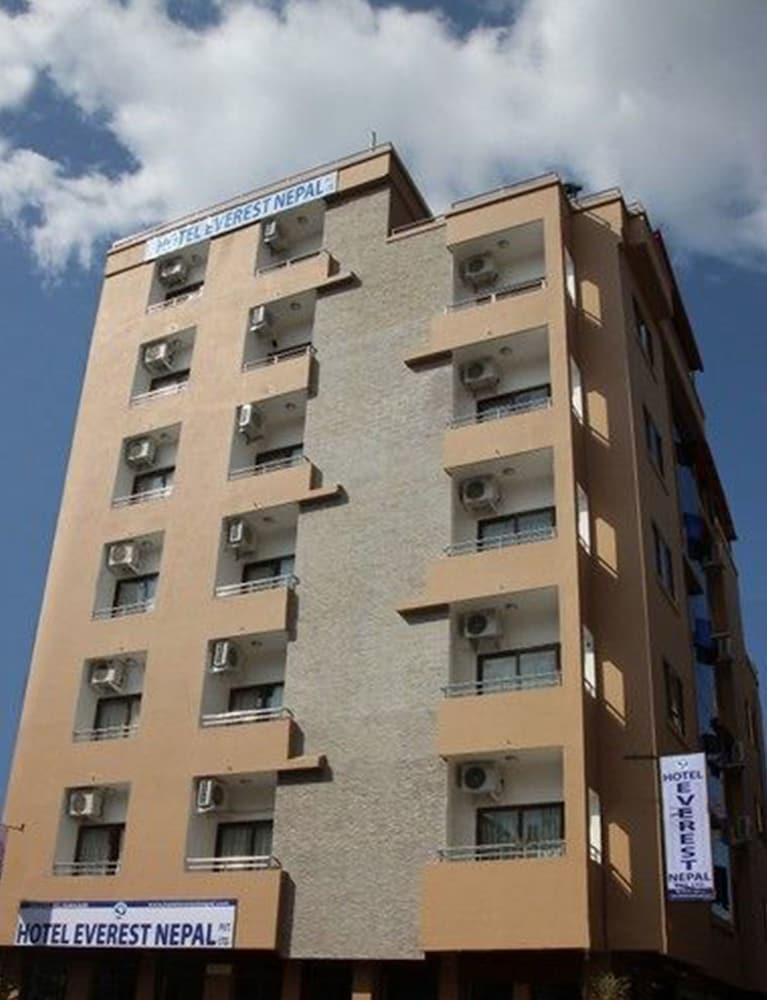 Everest Nepal Hotel 3*
