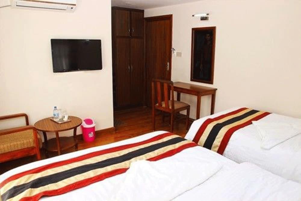 Everest Nepal Hotel 3*