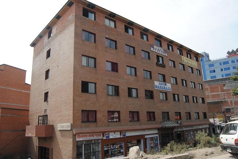 Hotel Maharaja Palace 2*