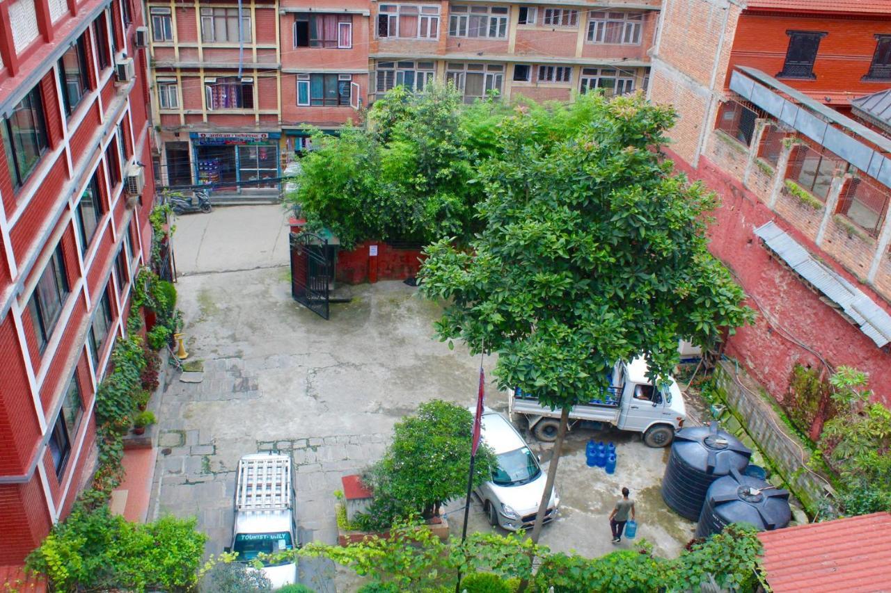 Encounter Nepal & Hotel Kathmandu