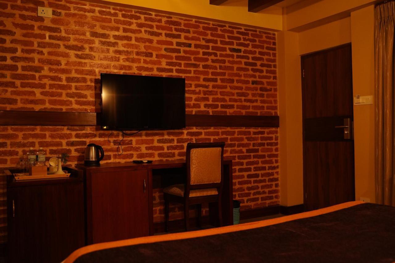 Paradise Boutique & Hotel 2*