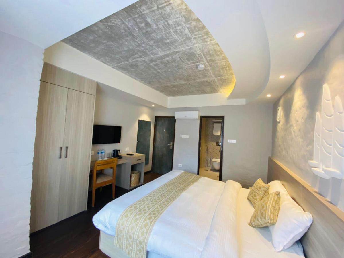 Vastu Boutique Hotel 3*