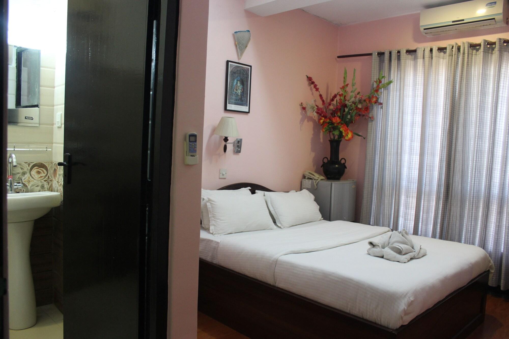 Hotel Buddha Land 2*