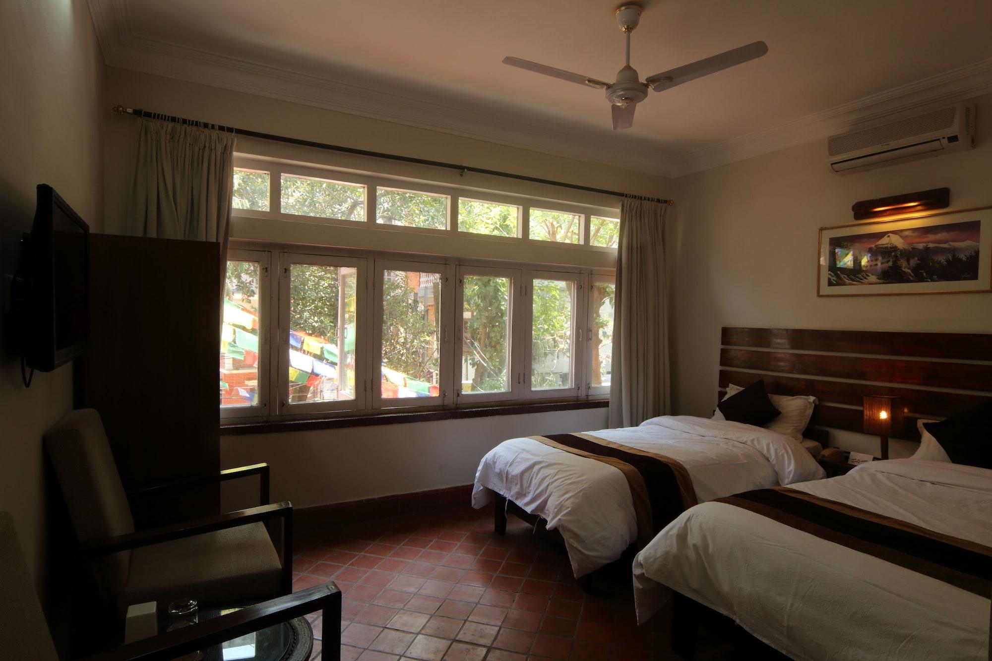 Thorong Peak Hotel 3*
