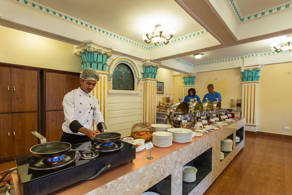 Yukhang Hotel