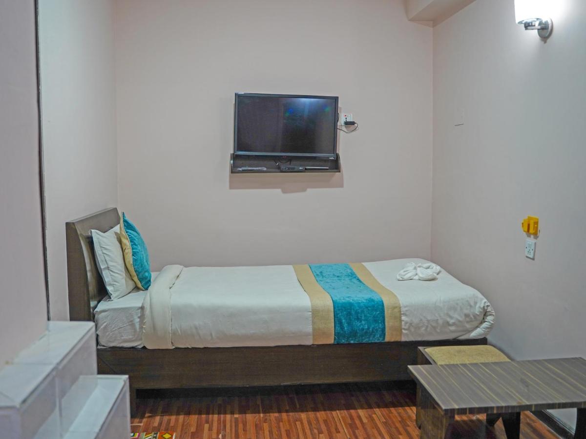 Royal Mantra Hotel 2*