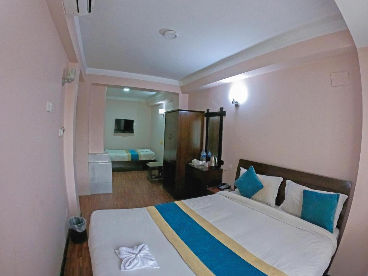 Hotel Royal Mantra 2*