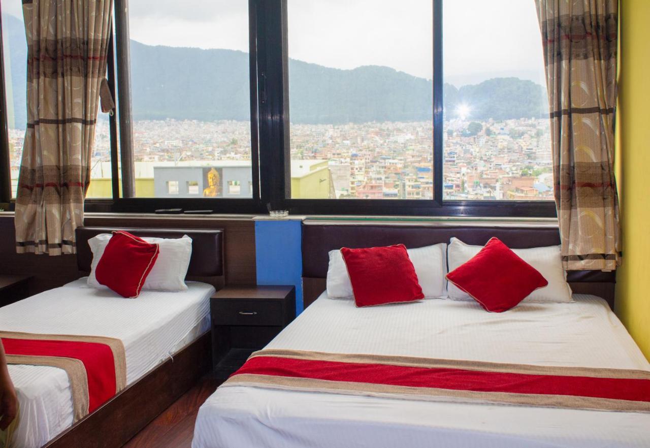 Hotel Om 3*