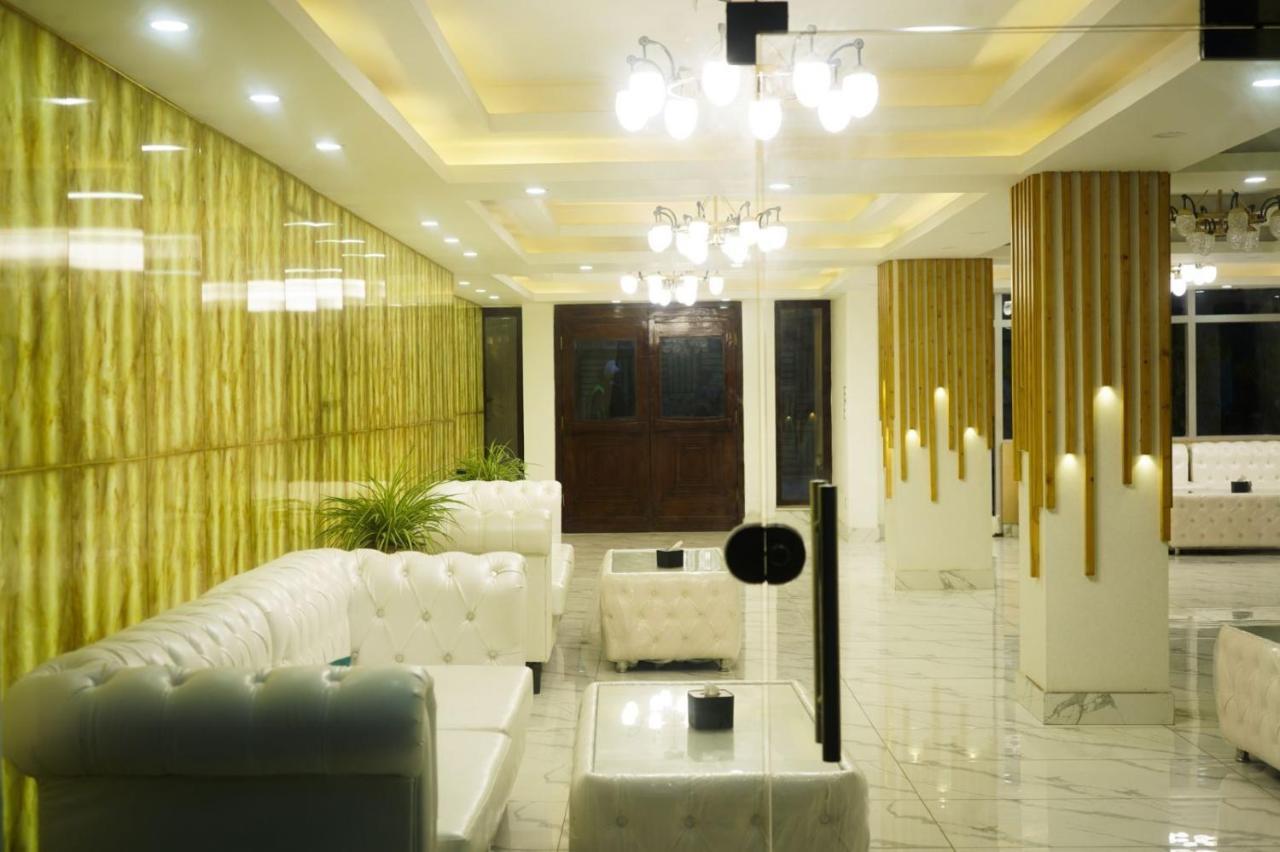 Mustang Hotel 3*