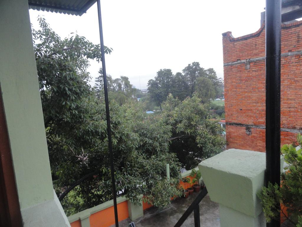 Backpackers Hotel *