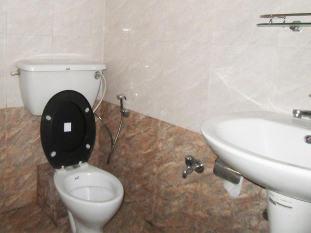 Florid Nepal Inn 2*