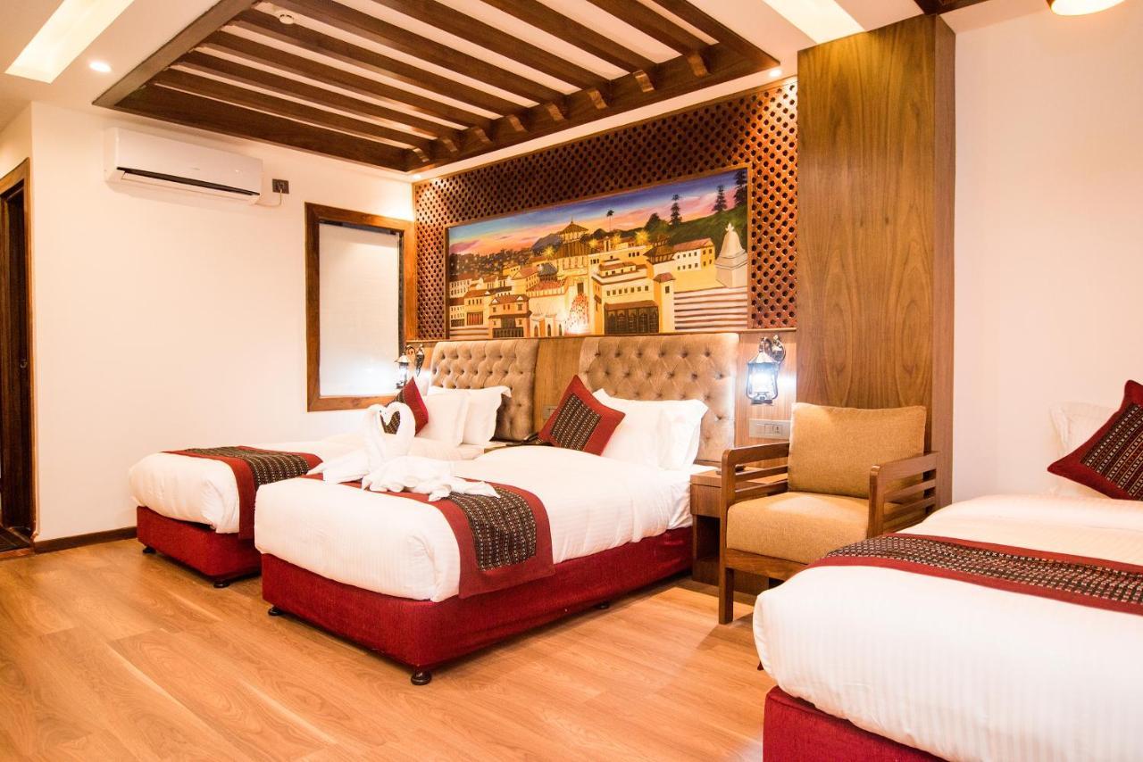 Everest Boutique 3*
