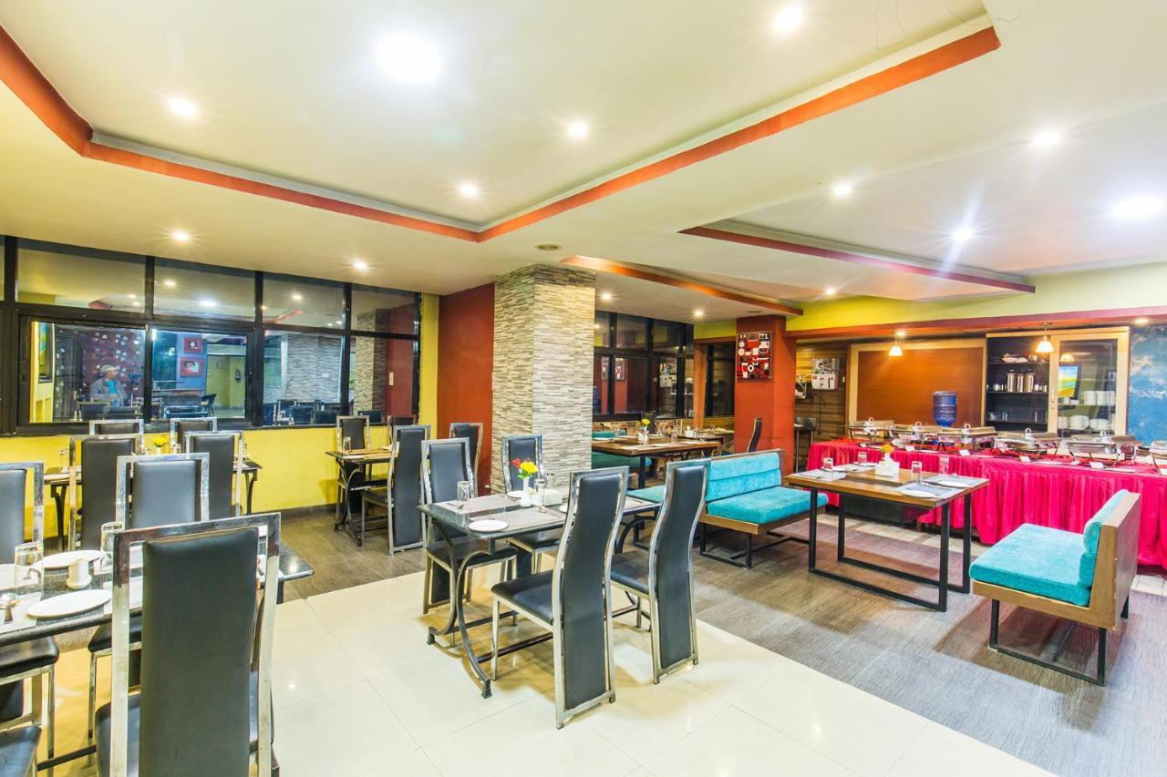 Travel Hotel