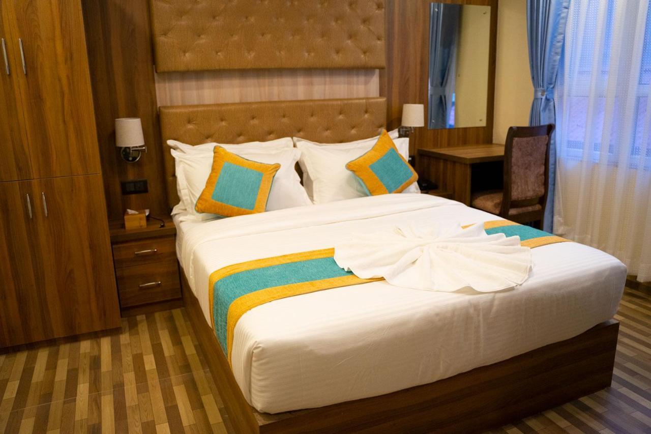 Grand Yak Boutique Hotel