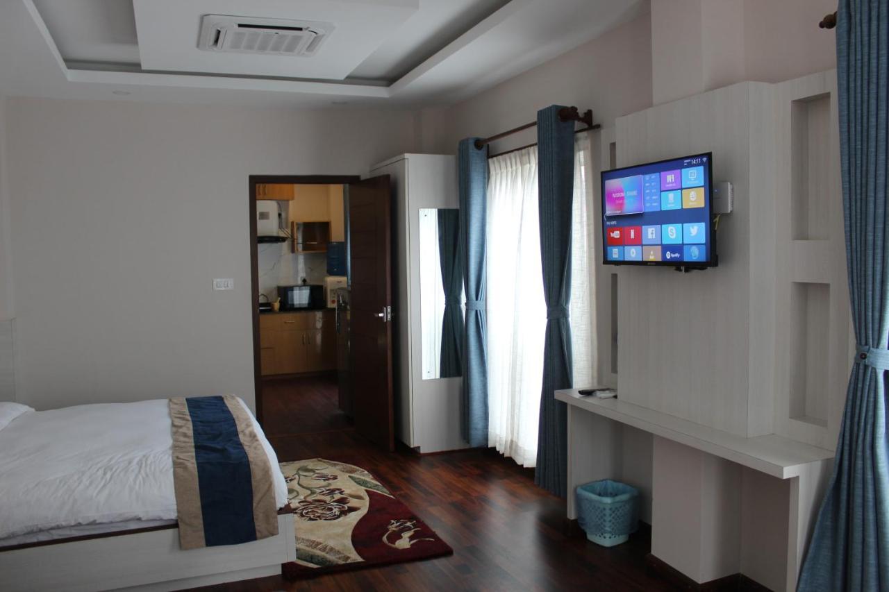 Hotel Mega & Kathmandu