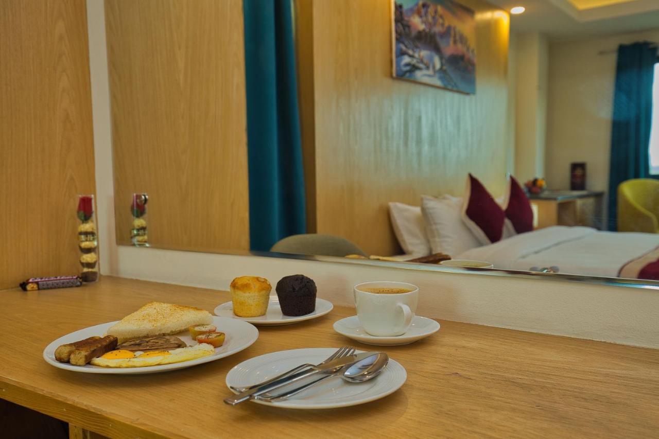 Grand View Hotel 3*