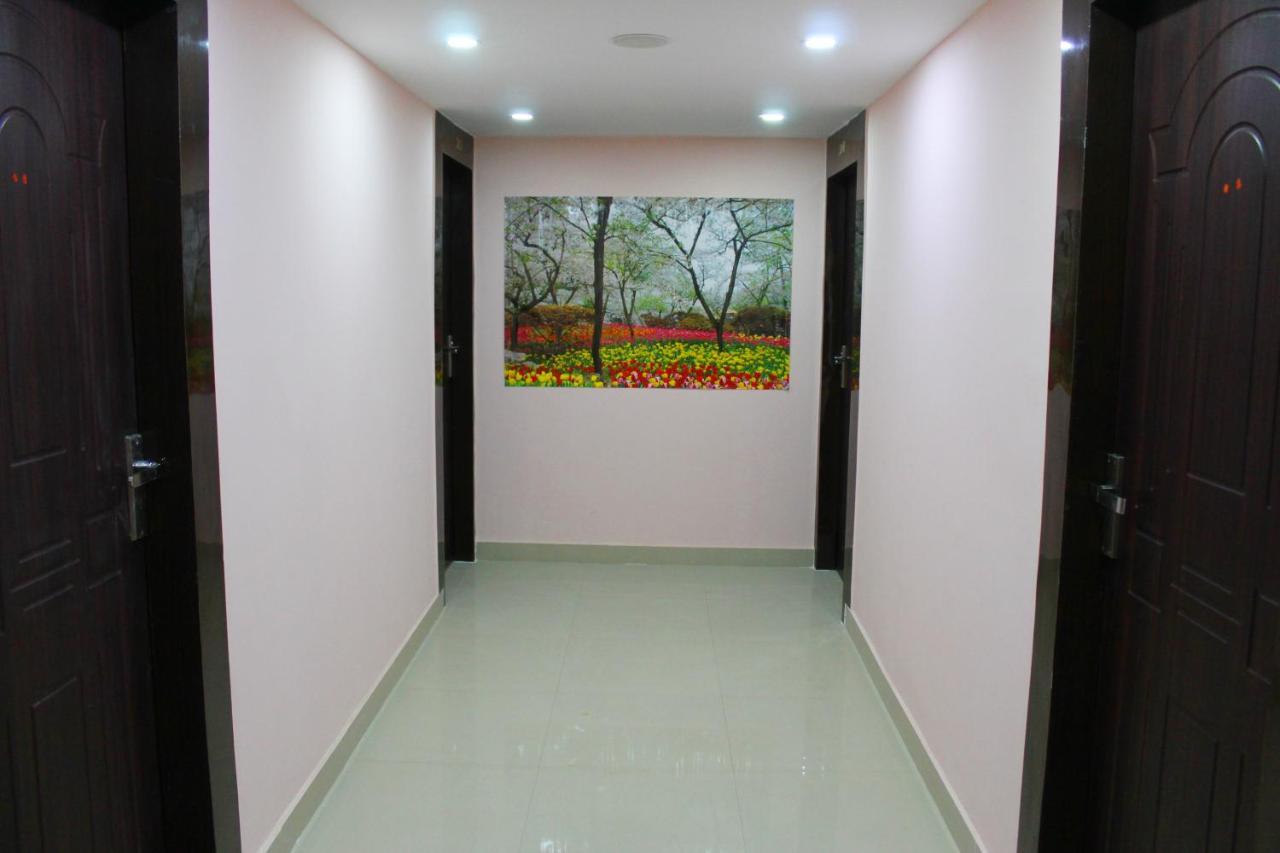 Raj Mahal Hotel 3*