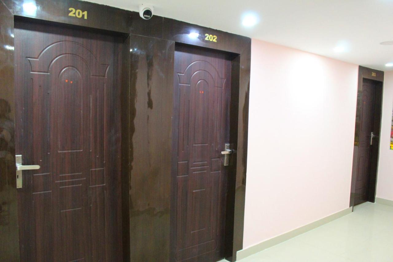 Hotel Raj Mahal 3*