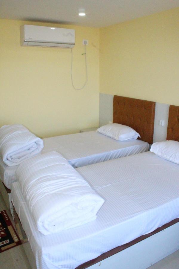 Raj Mahal 3*