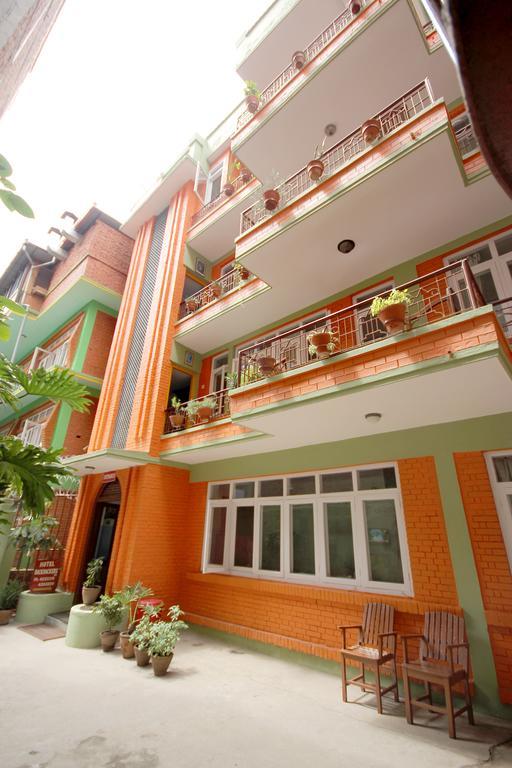 Backpackers Hotel *