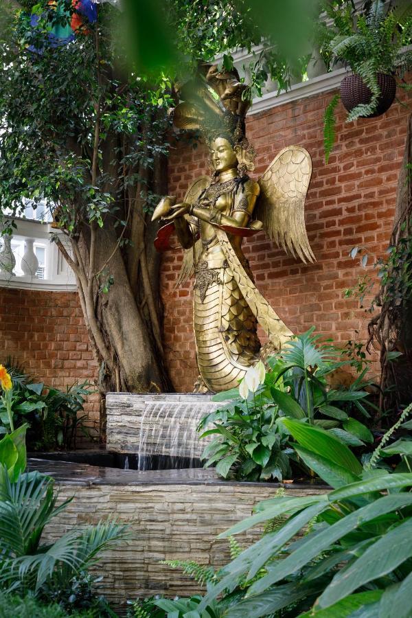 Hotel Thrive, A Tropical Courtyard Kathmandu